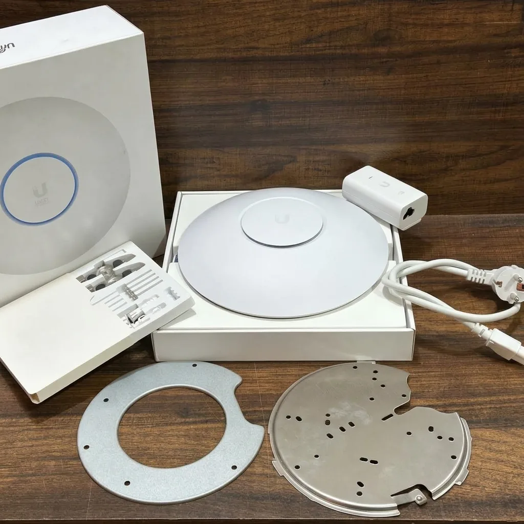 Ubiquiti UniFi U6-LR WiFi 6