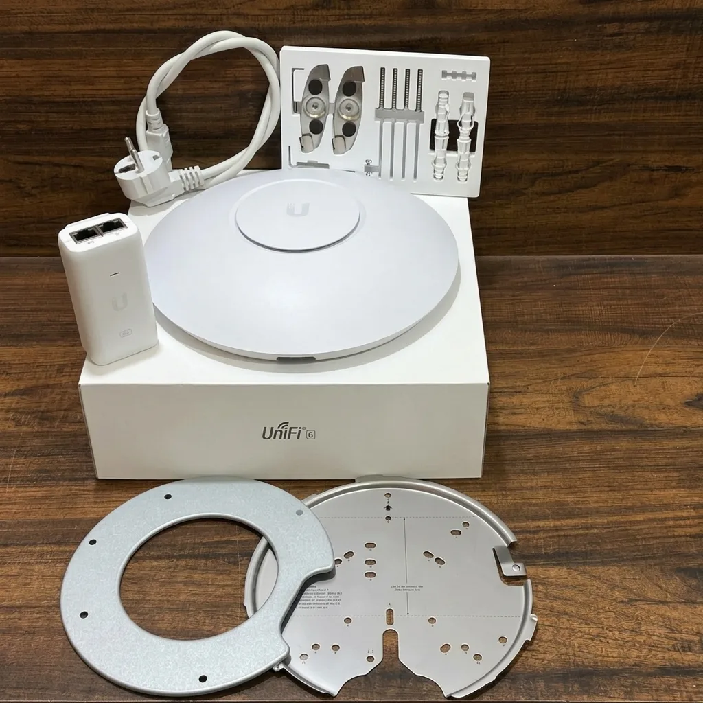 Ubiquiti UniFi U6-LR WiFi 6